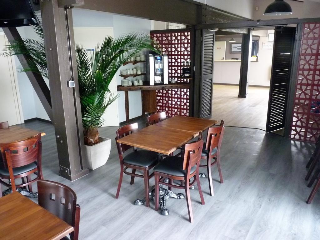 Hotel Wood Inn Bordeaux Aeroport Mérignac Exterior foto